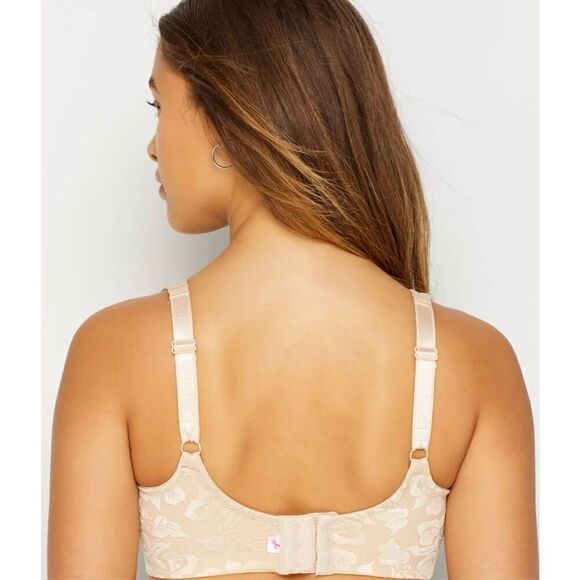 WACOAL NWT Breast Awareness Soft Cup wireless bra Biege 40B - Picture 2 of 4